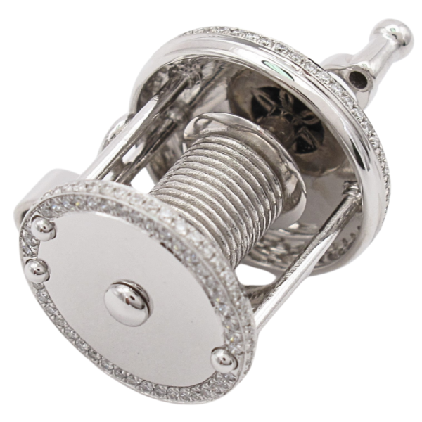 White Gold reel pendant scale (2)