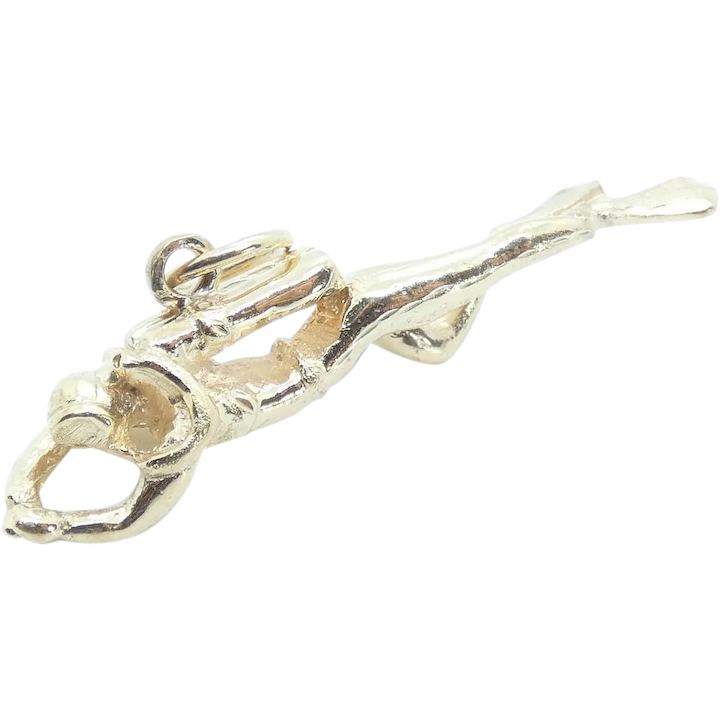 3-Dimensional Scuba Diver 14K Yellow Gold