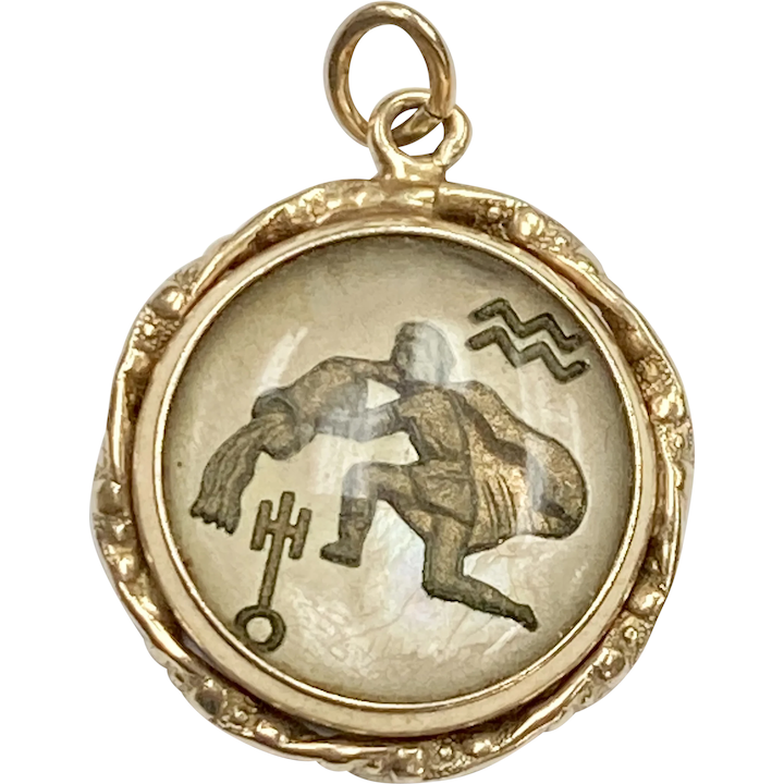 Aquarius Vintage Zodiac Charm Reverse Intaglio 14K Gold