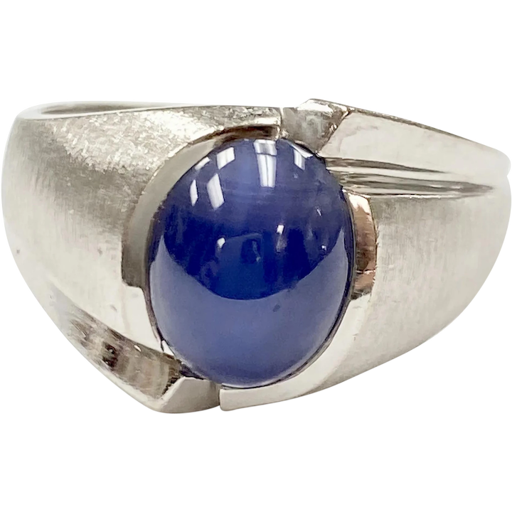 Blue Star Sapphire Vintage White Gold Ring