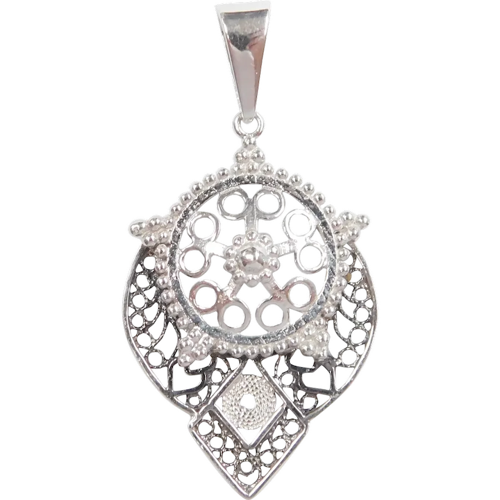 Bohemian Filigree Pendant 14k White Gold