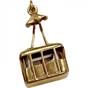 Moving 3D Ski Lift Charm