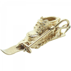 Dynamic Ski Gear Charm