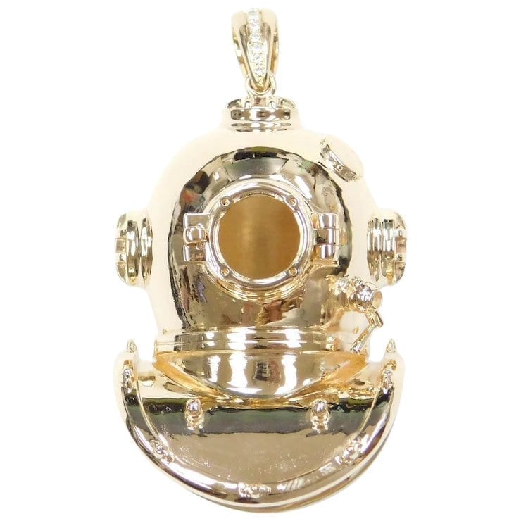 Made to Order: 3D Deep Sea Dive Helmet Pendant