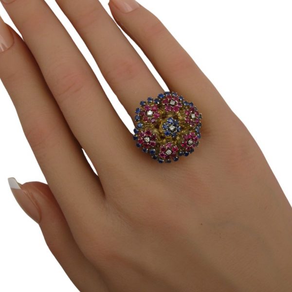 Flower Ring 18K Gold Ruby Sapphire and Diamond 3.02 Carats hand