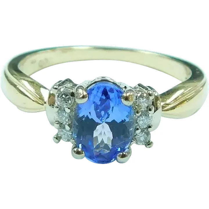 .97ctw Tanzanite Two Tone Ring