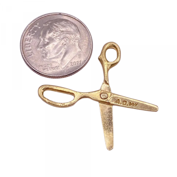 14k yellow gold scissor charm scissors open to show moveable