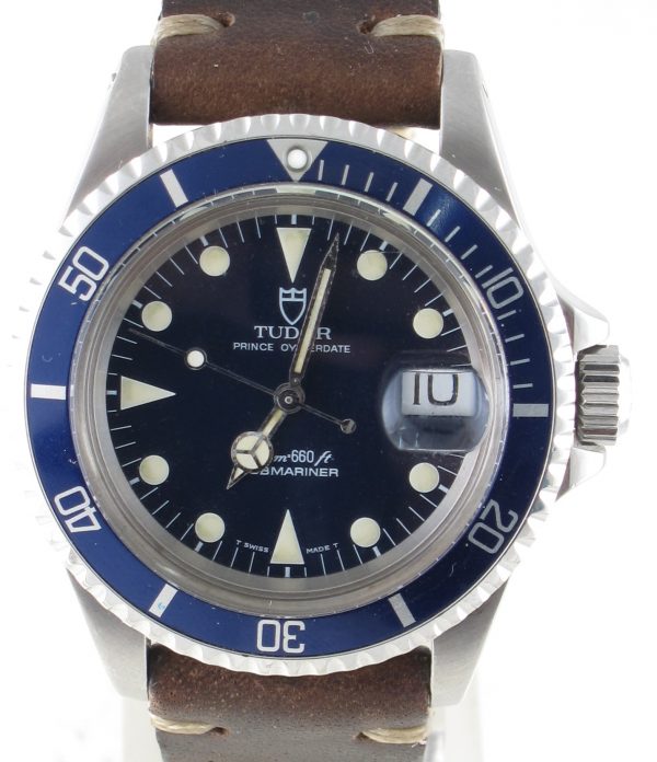 Pre-Owned Tudor Submariner 40MM (1993) Stainless Steel Model 79090 Front Close