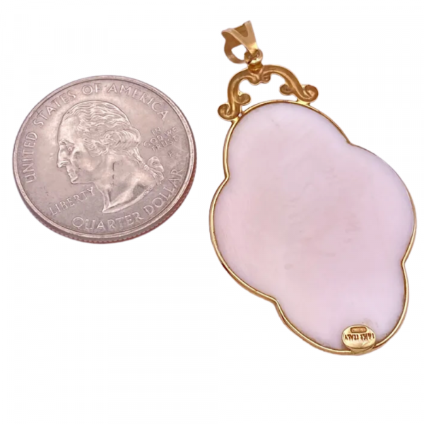 Quatrefoil Shape Pink Shell Cameo Pendant 14K Yellow Gold (1)