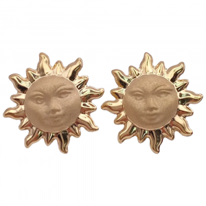 benevolent Stud earrings