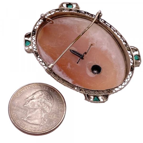 Cameo En Habille Detailed Frame Pendant Brooch 14K