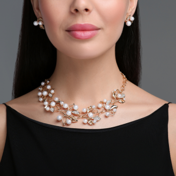 Styling pearl jewelry