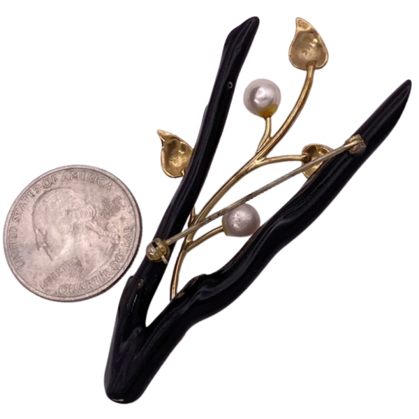 Black Coral Leaf Motif Pearl Brooch 14K (1