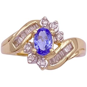0.80ctw Tanzanite Ring with Baguette Diamond Accents 14K Gold