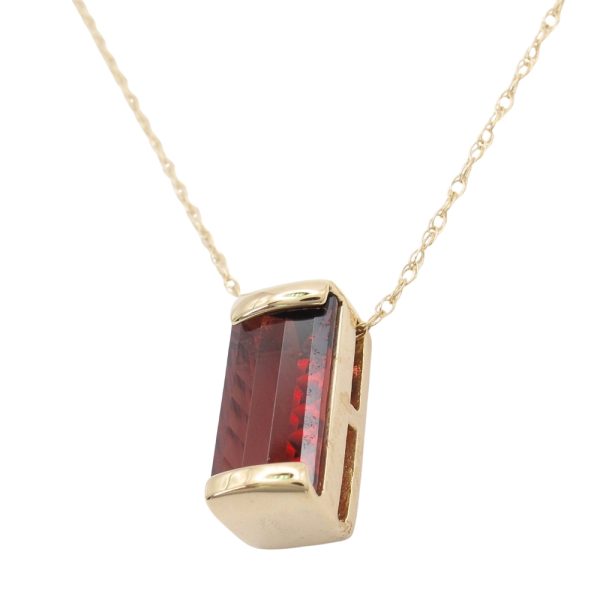 5.0ct Fantasy Cut Garnet Necklace 14K Gold side